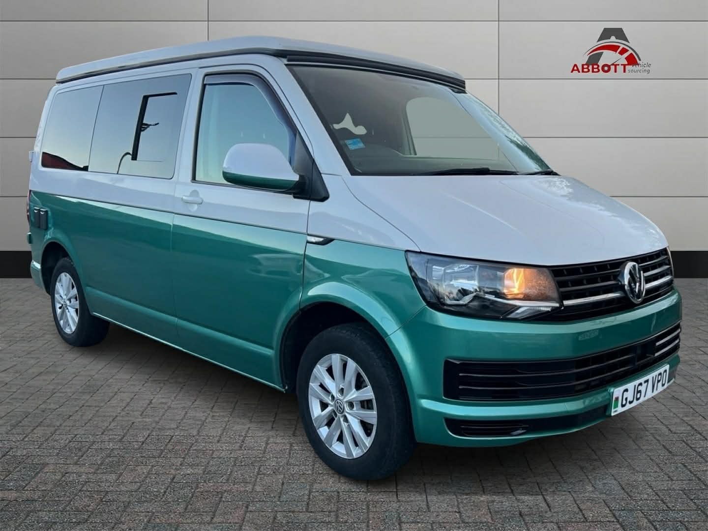 Used Volkswagen Transporter 2017 for sale - 76627398: Photo 2