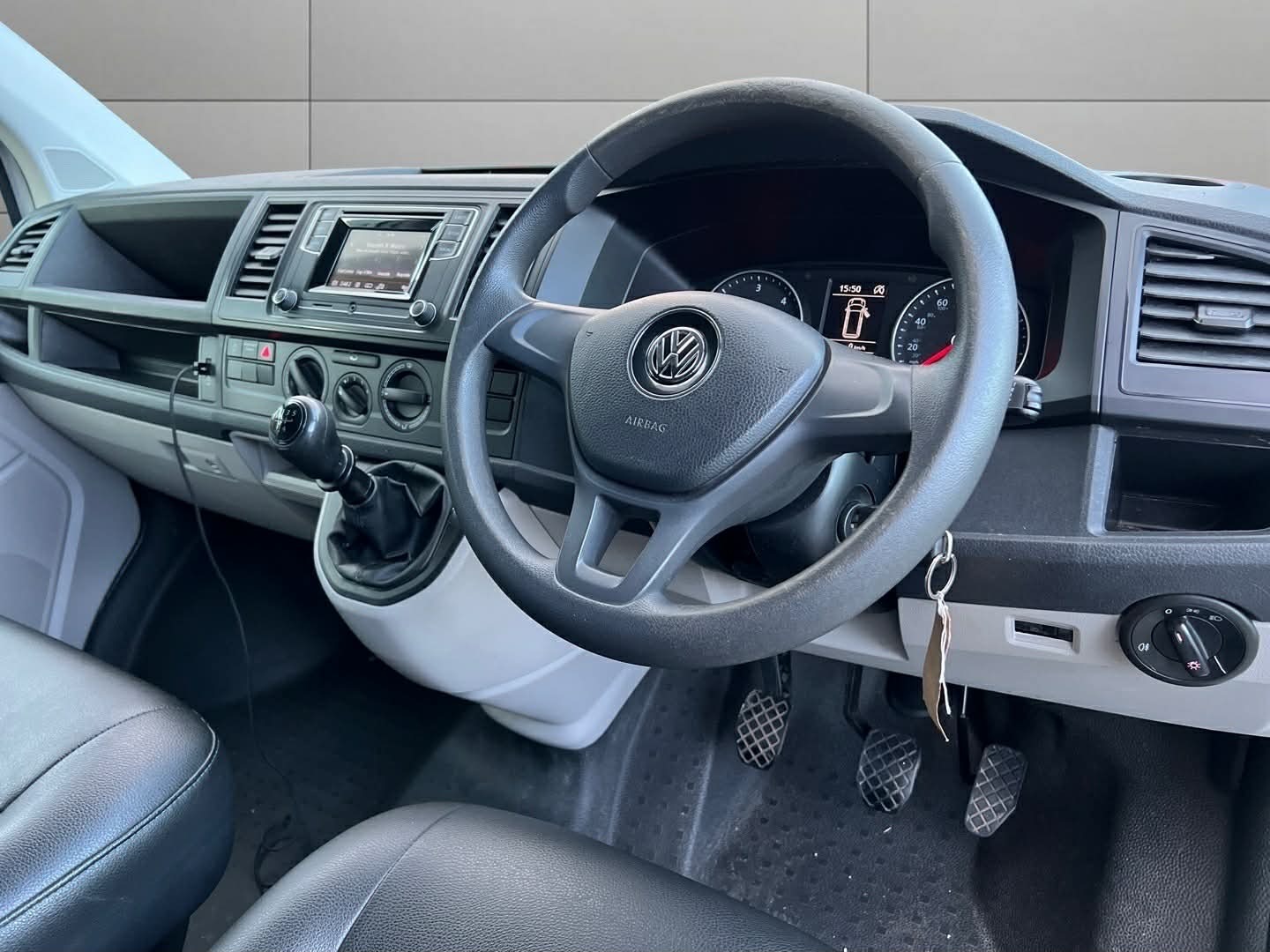 Used Volkswagen Transporter 2017 for sale - 76627398: Photo 9