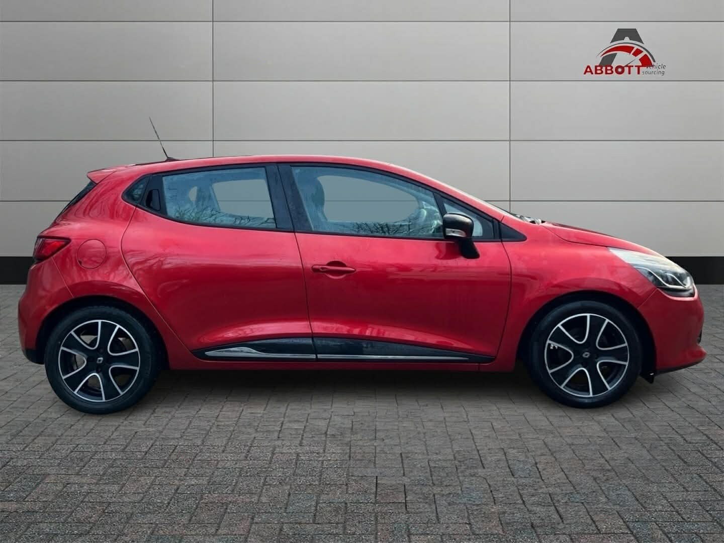 Used Renault Clio 2014 for sale - 77561125: Photo 6