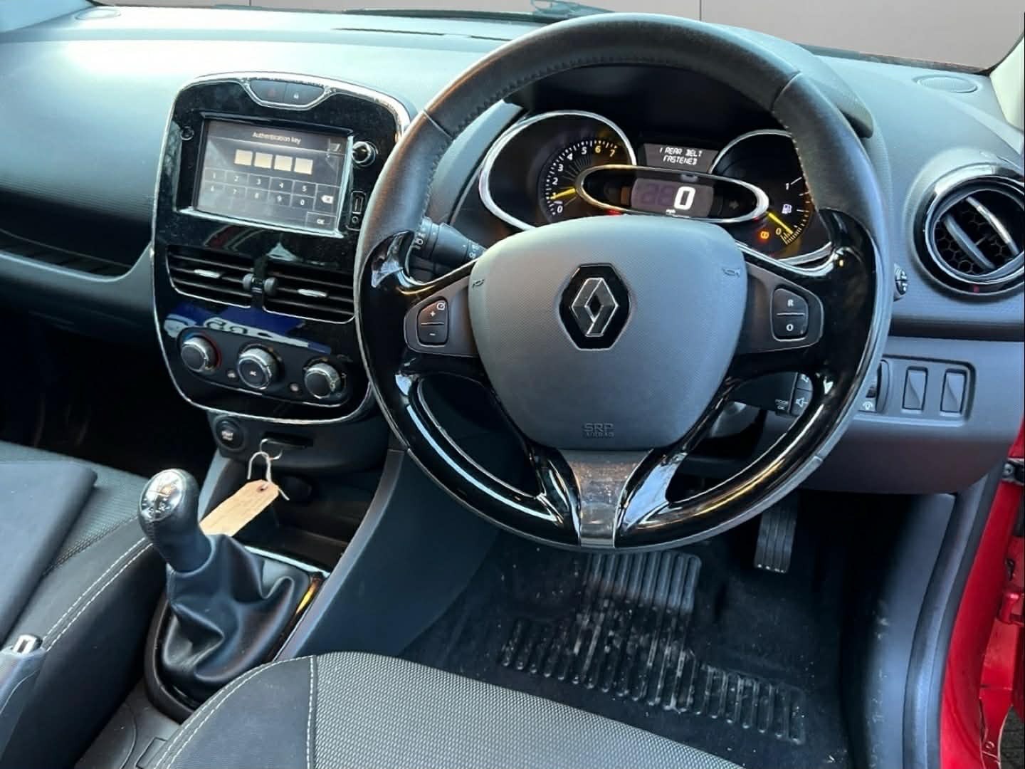 Used Renault Clio 2014 for sale - 77561125: Photo 7