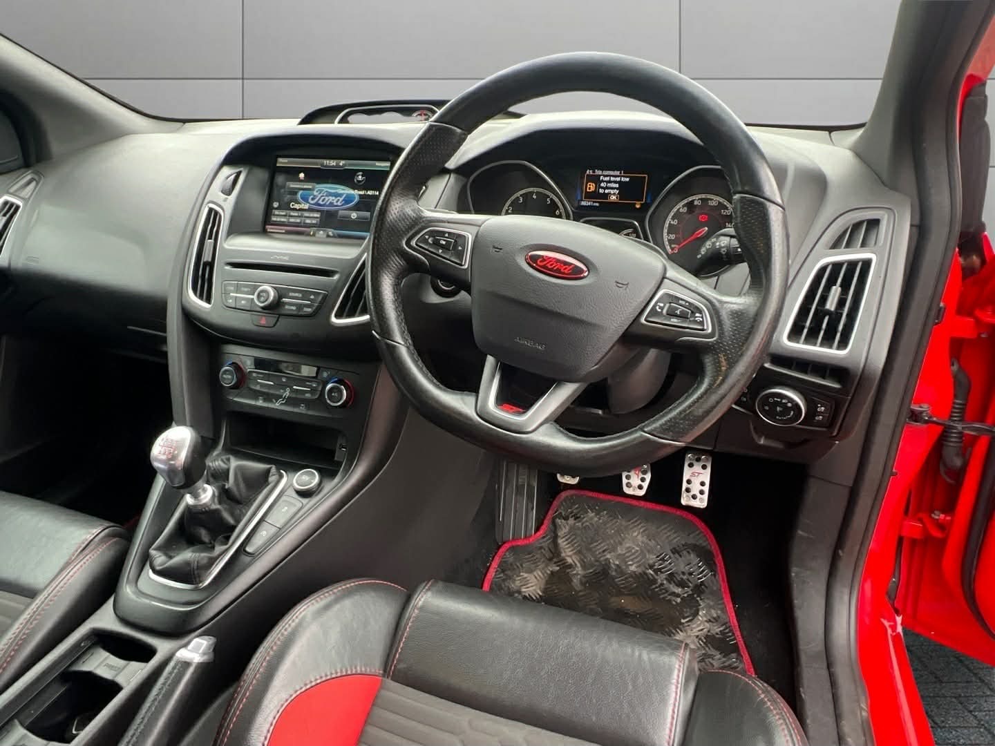 Used Ford Focus 2015 for sale - 77561109: Photo 9