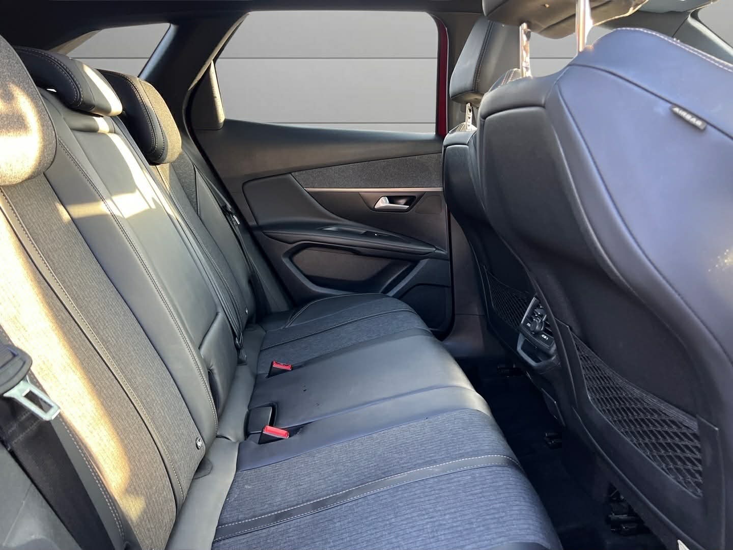 Used Peugeot 3008 2018 for sale - 77083240: Photo 10