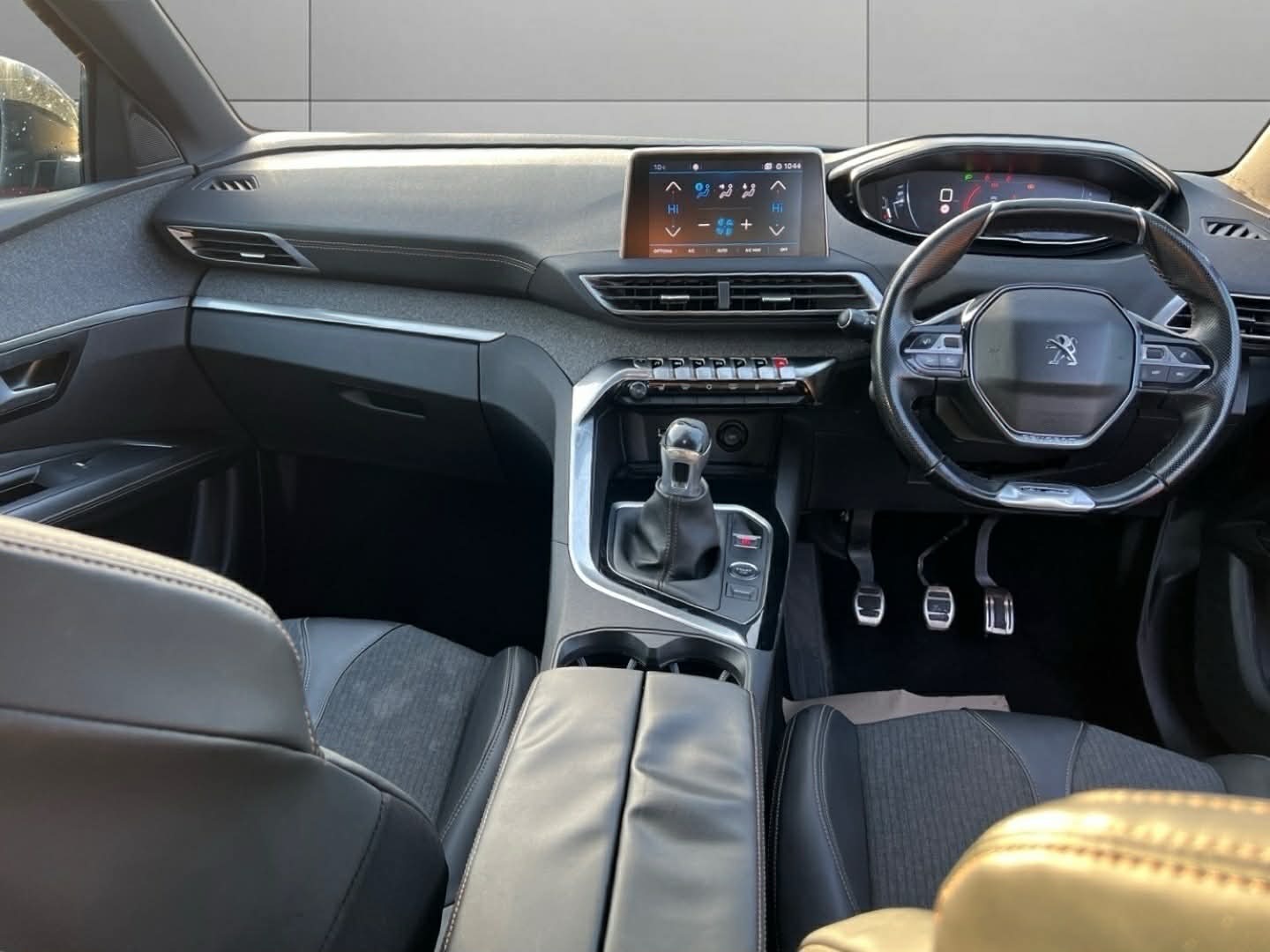 Used Peugeot 3008 2018 for sale - 77083240: Photo 9