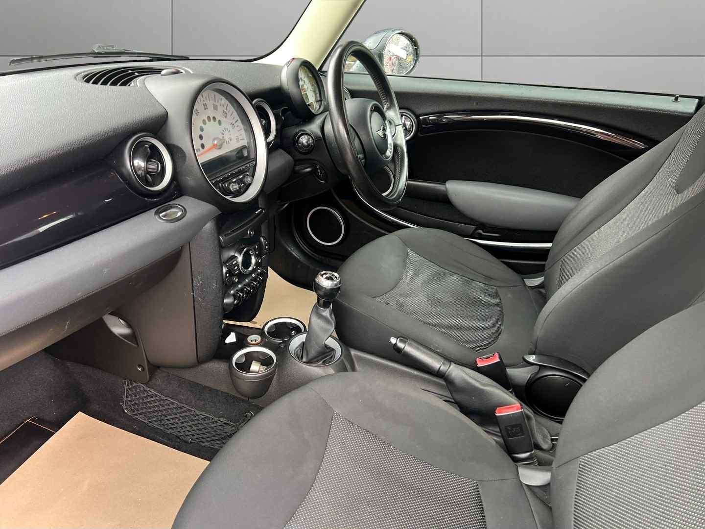 Used MINI Hatch 2011 for sale - 76322049: Photo 10