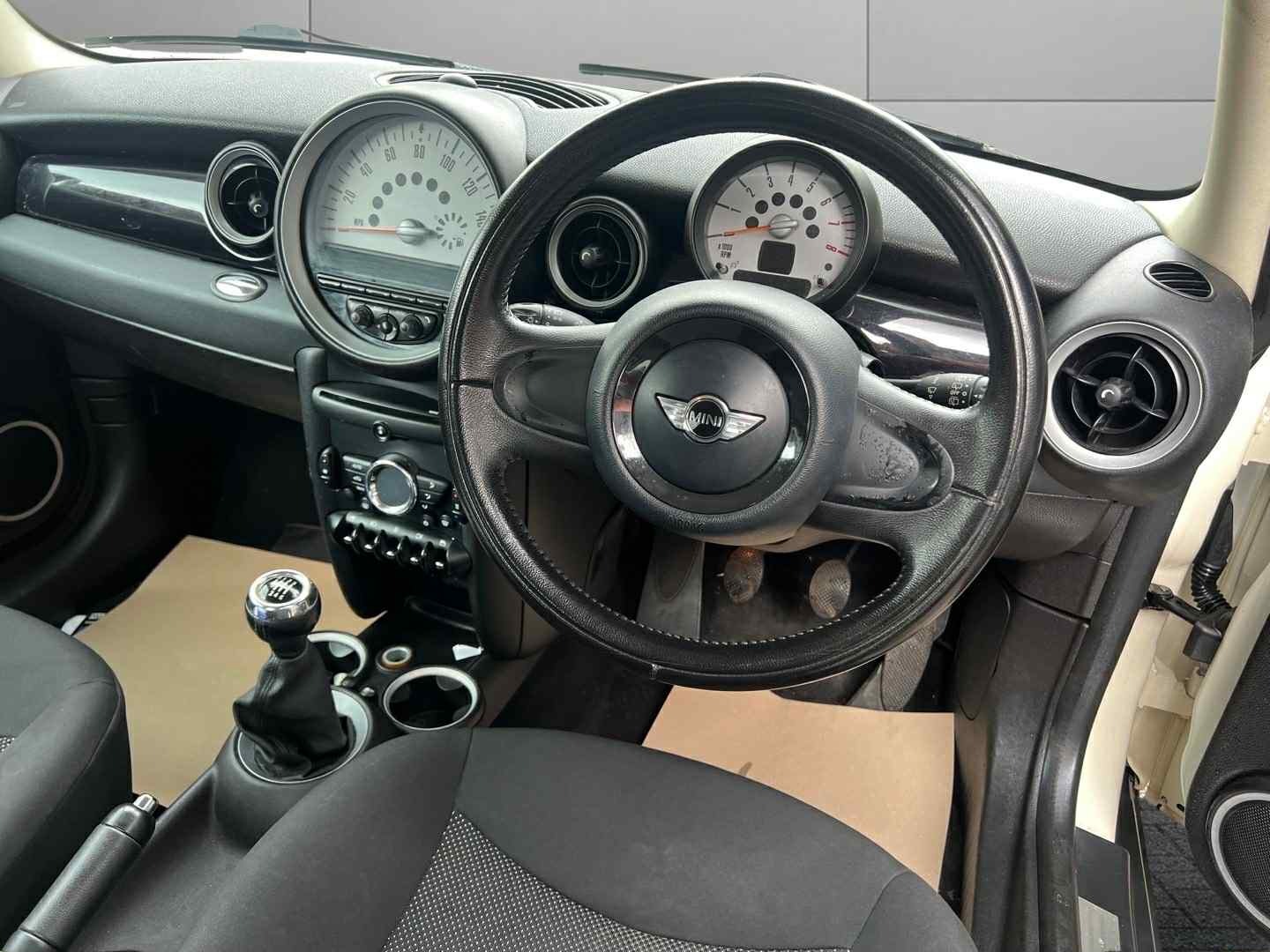 Used MINI Hatch 2011 for sale - 76322049: Photo 12