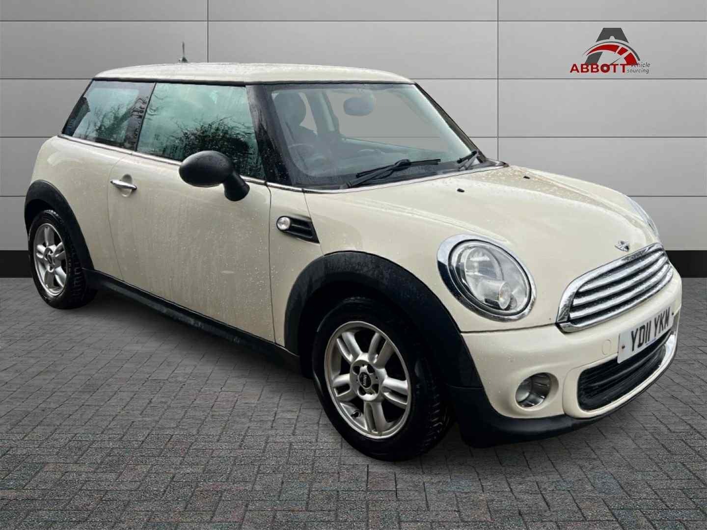 Used MINI Hatch 2011 for sale - 76322049: Photo 2