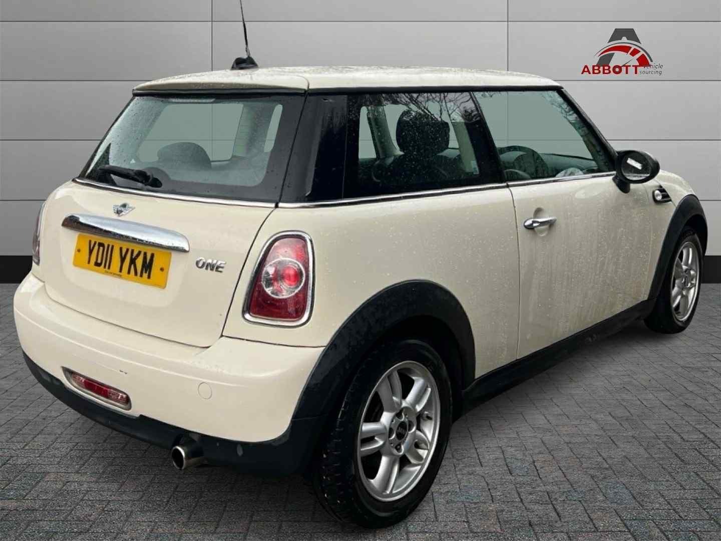 Used MINI Hatch 2011 for sale - 76322049: Photo 5