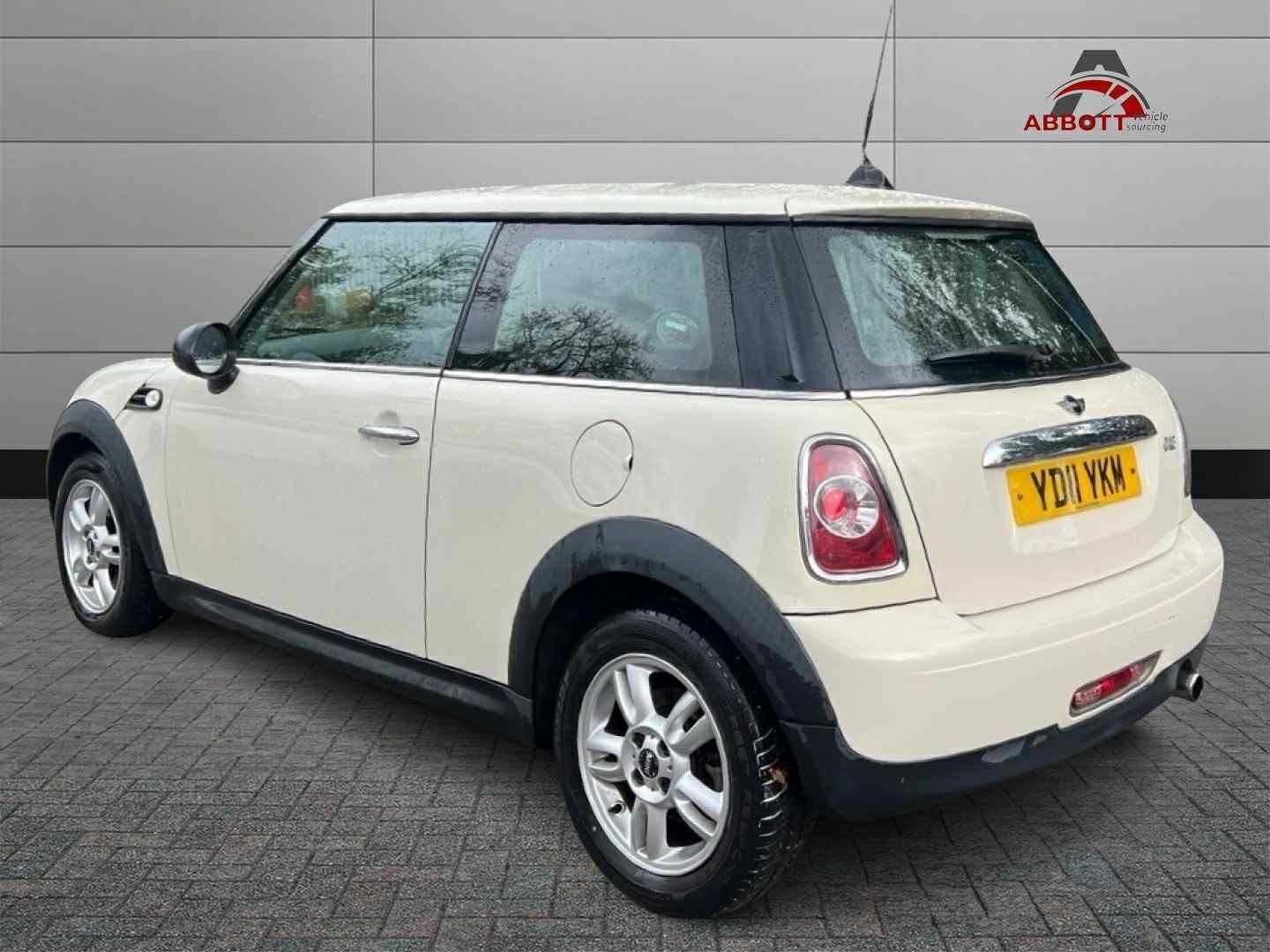Used MINI Hatch 2011 for sale - 76322049: Photo 6