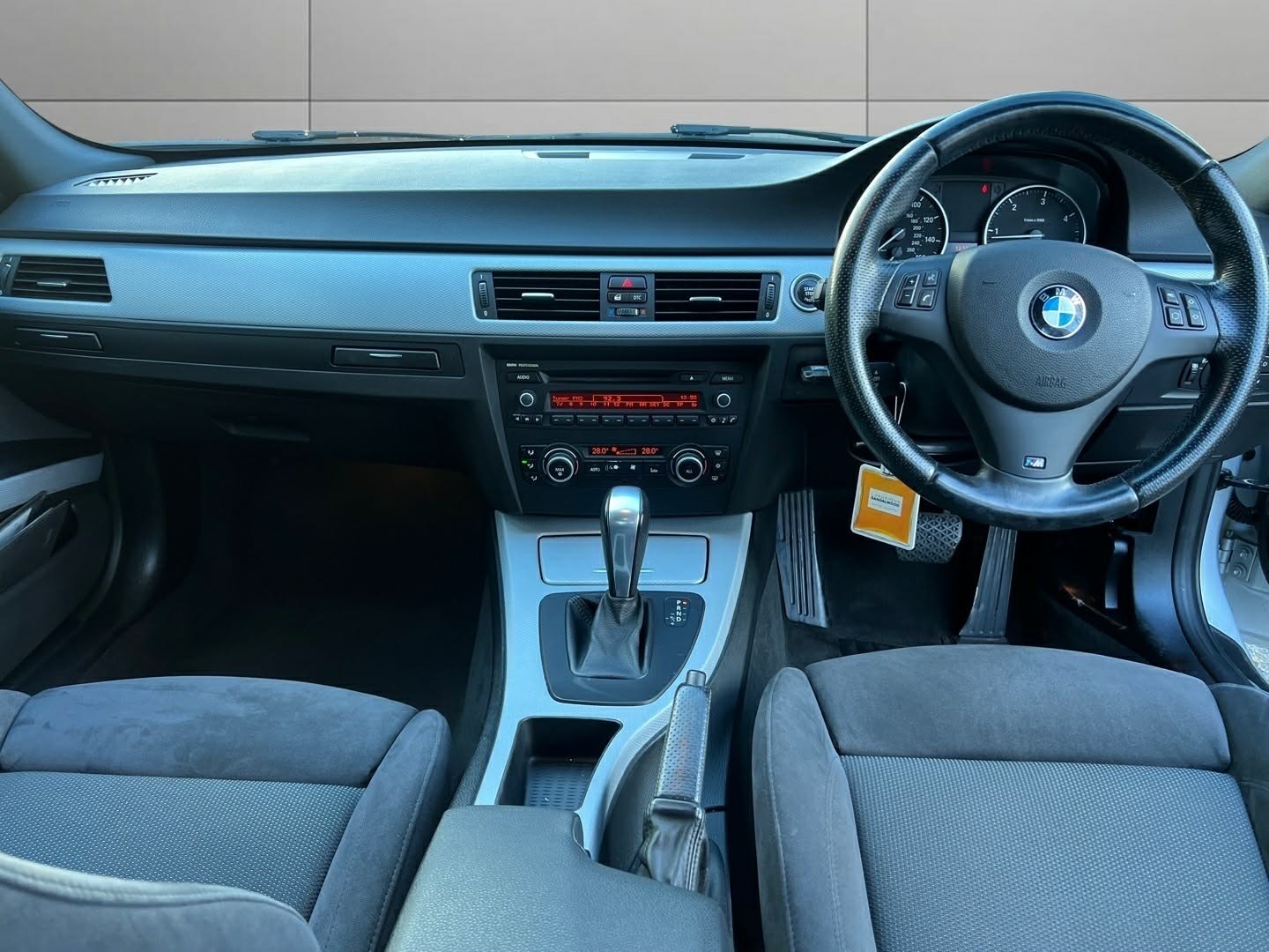 Used BMW 3 Series 2010 for sale - 76666051: Photo 11