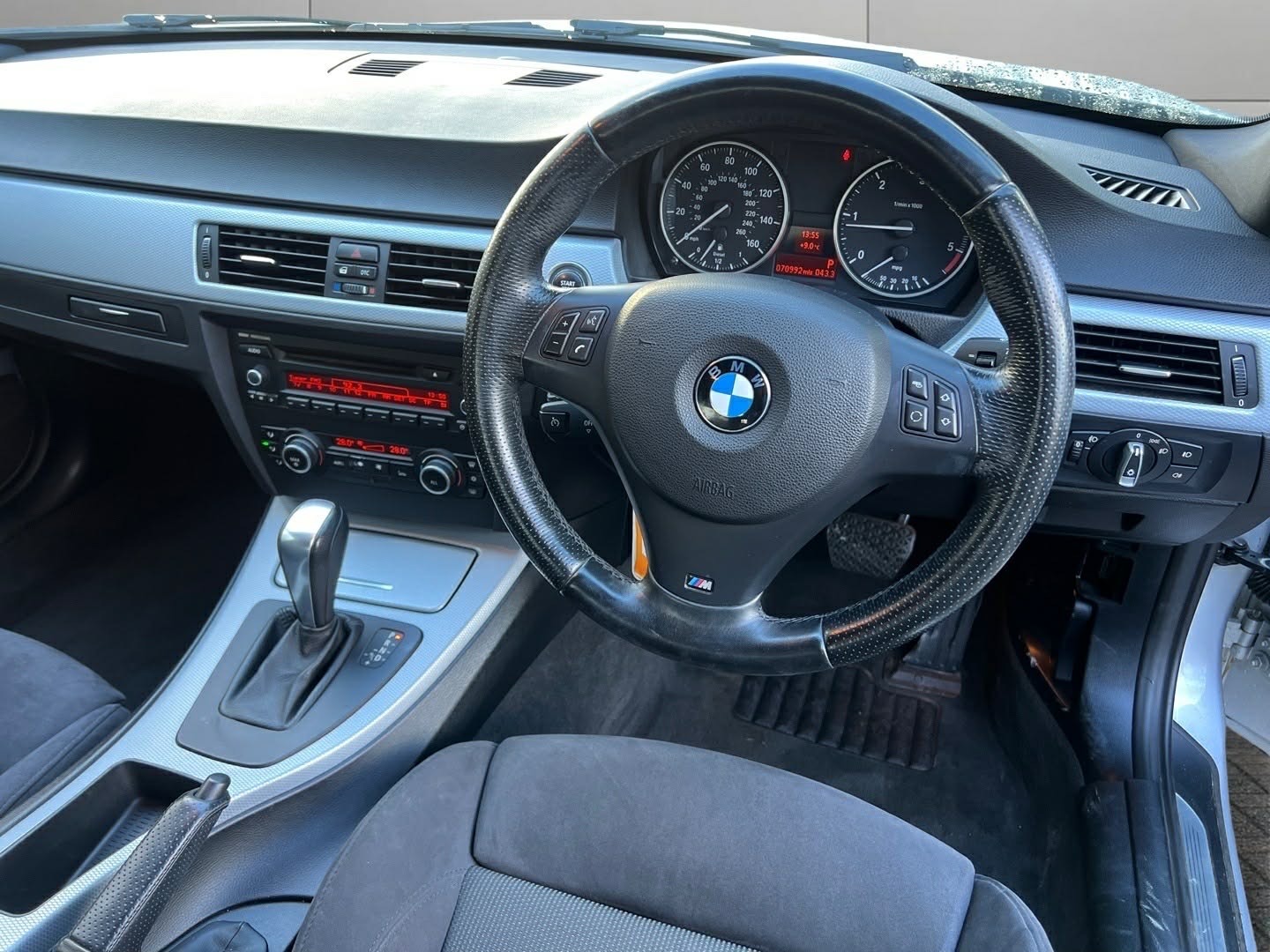 Used BMW 3 Series 2010 for sale - 76666051: Photo 12