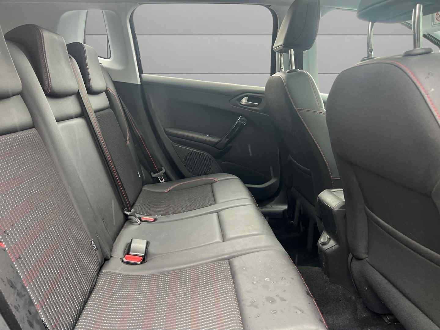 Used Peugeot 2008 2017 for sale - 76037544: Photo 10