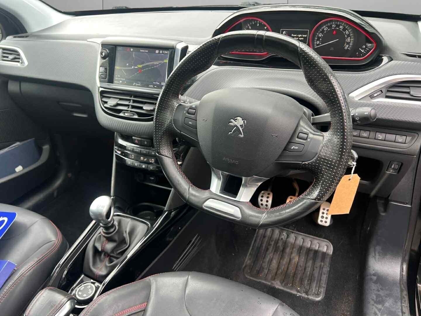 Used Peugeot 2008 2017 for sale - 76037544: Photo 9