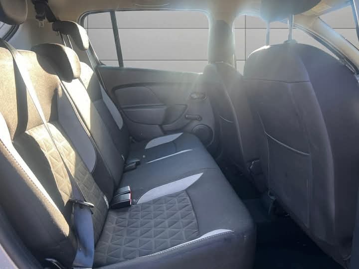 Used Dacia Sandero Stepway 2015 for sale - 77251523: Photo 11