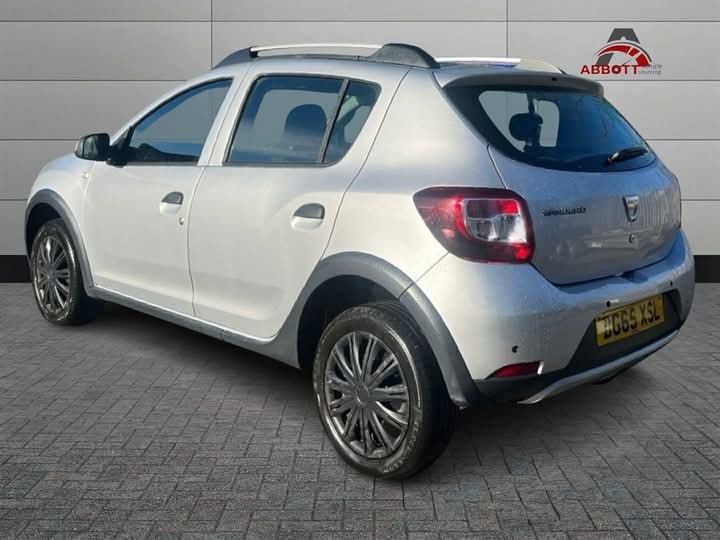 Used Dacia Sandero Stepway 2015 for sale - 77251523: Photo 5