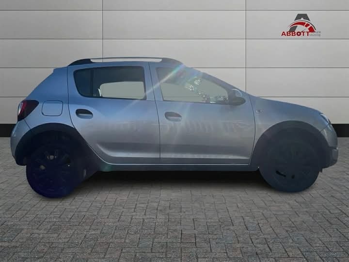 Used Dacia Sandero Stepway 2015 for sale - 77251523: Photo 8