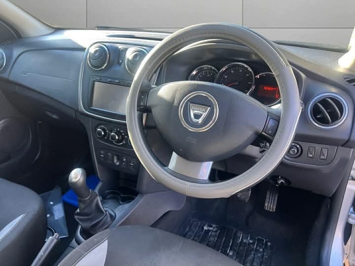 Used Dacia Sandero Stepway 2015 for sale - 77251523: Photo 9