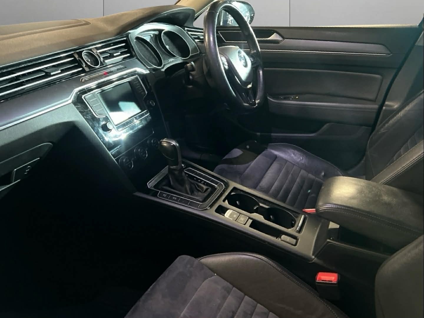 Used Volkswagen Passat 2016 for sale - 76627394: Photo 11