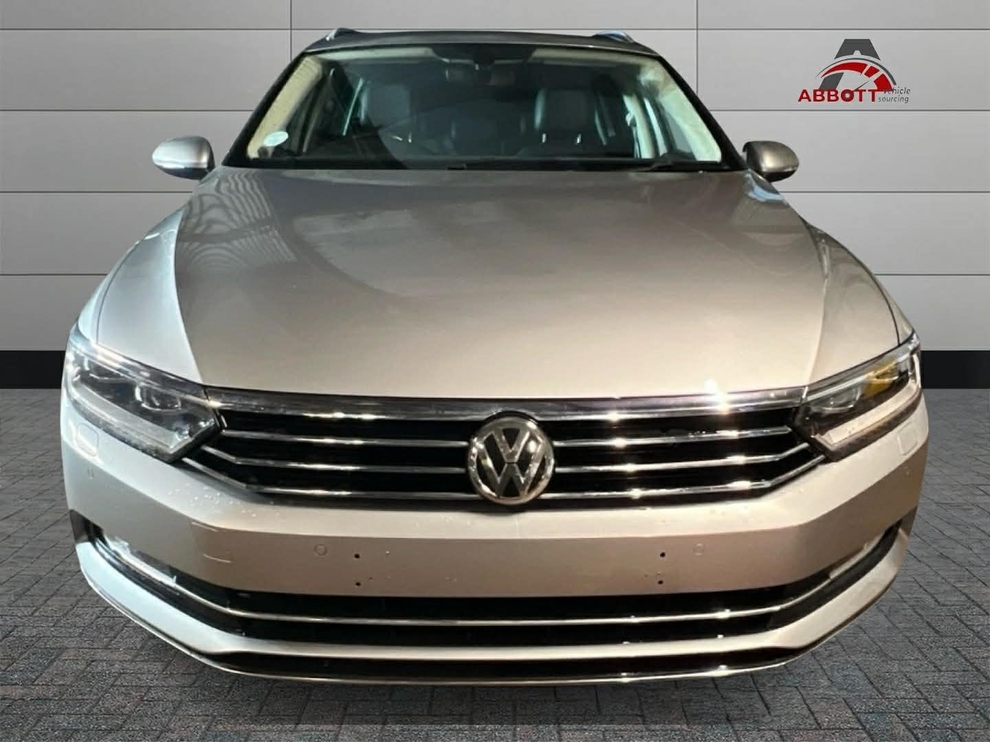 Used Volkswagen Passat 2016 for sale - 76627394: Photo 2