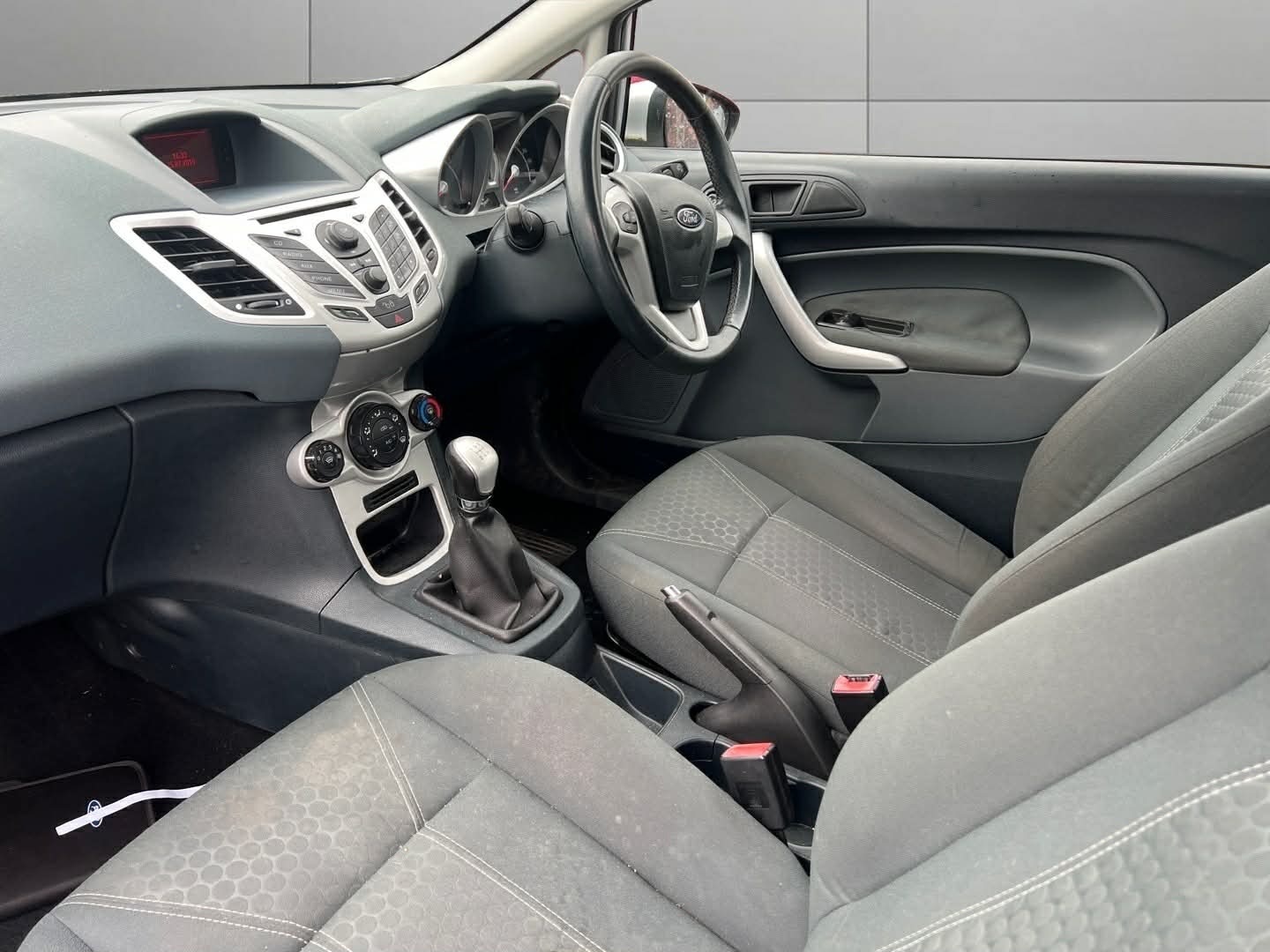 Used Ford Fiesta 2010 for sale - 77303818: Photo 11