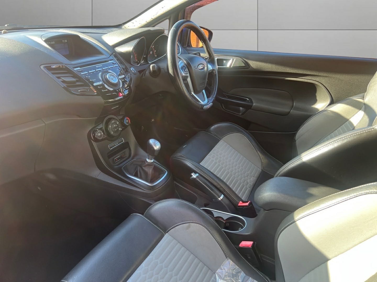 Used Ford Fiesta 2014 for sale - 76666056: Photo 12