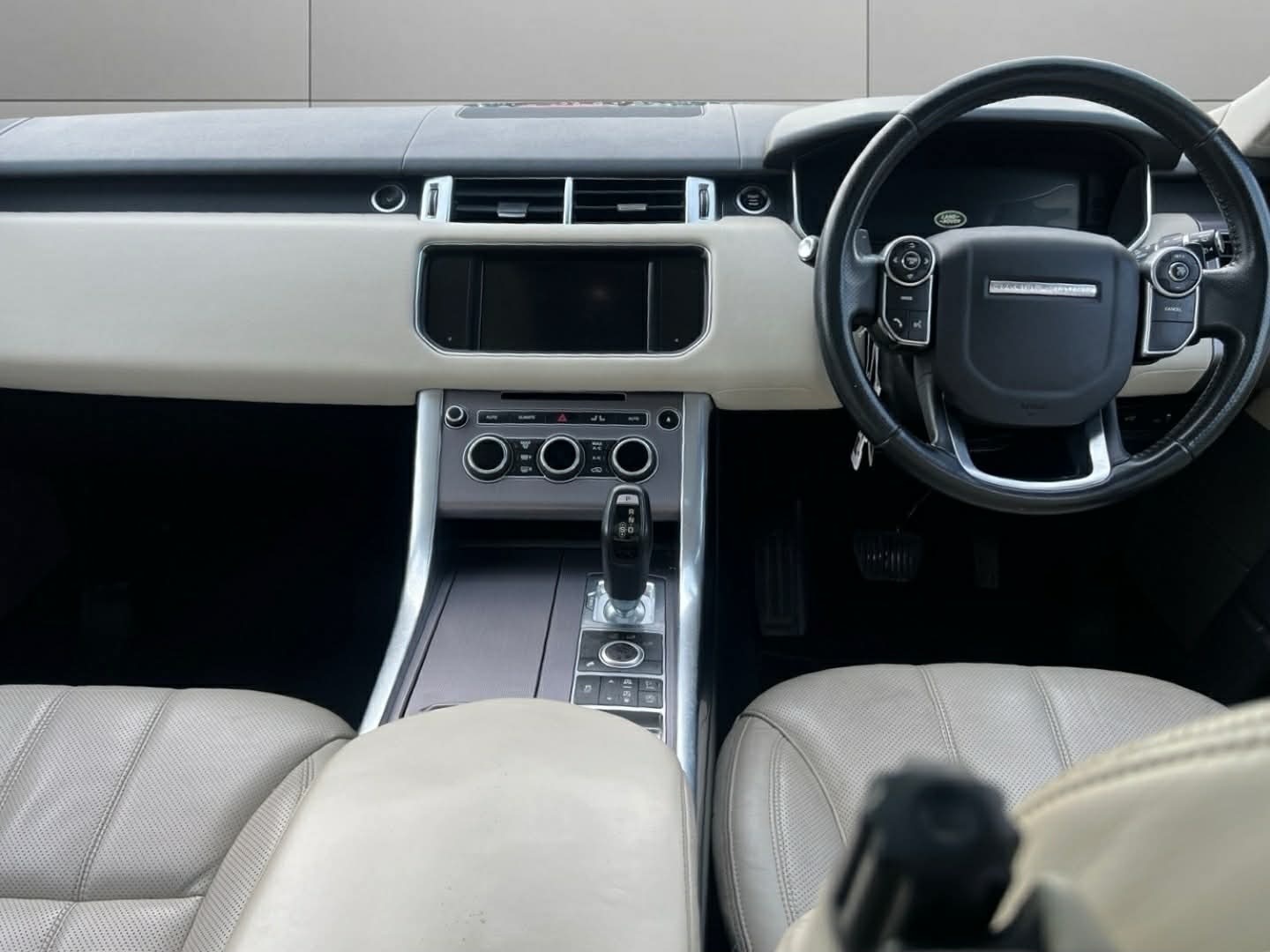 Used Land Rover Range Rover Sport 2014 for sale - 76931680: Photo 10