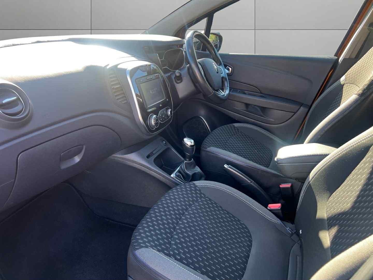 Used Renault Captur 2017 for sale - 76037566: Photo 10
