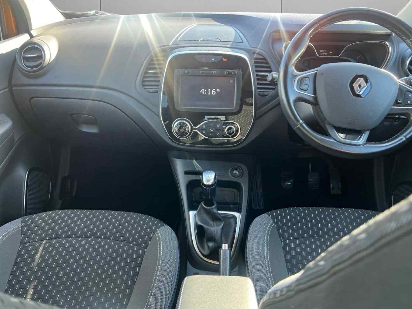 Used Renault Captur 2017 for sale - 76037566: Photo 11