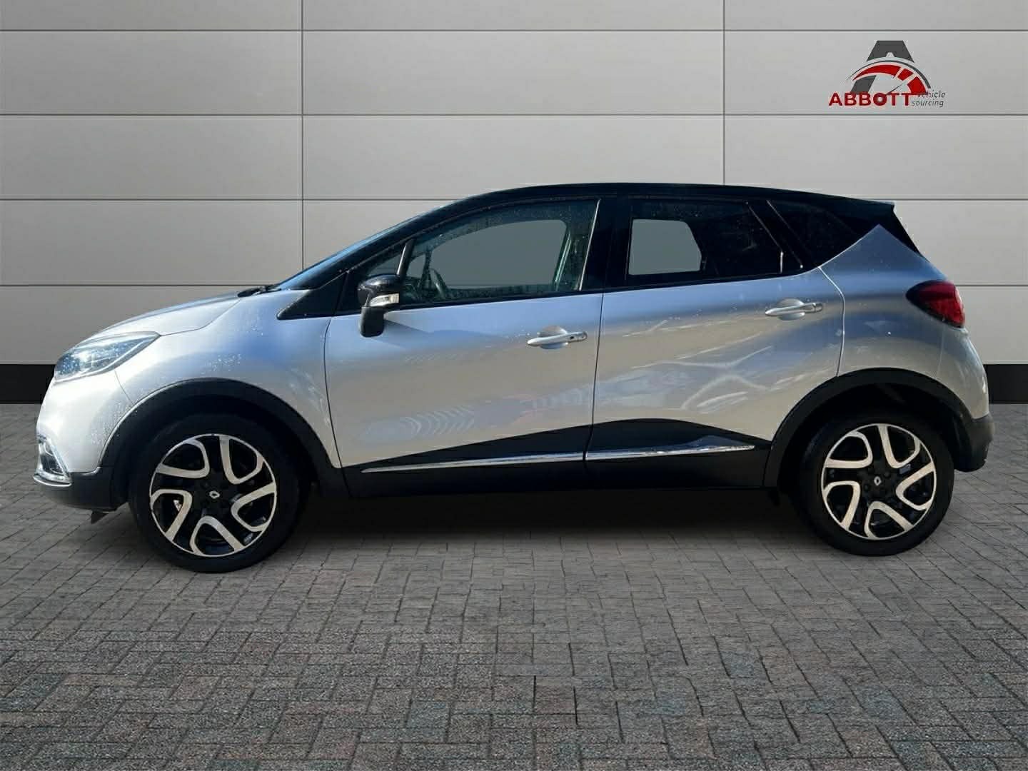 Used Renault Captur 2015 for sale - 77903540: Photo 4