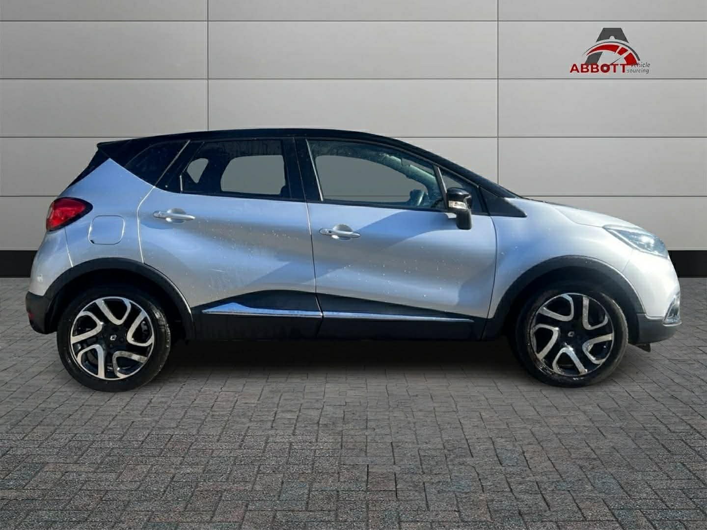 Used Renault Captur 2015 for sale - 77903540: Photo 8