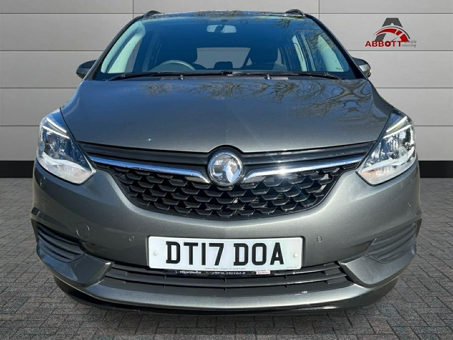 Used Vauxhall Zafira 2017 for sale - 77891773: Photo 2
