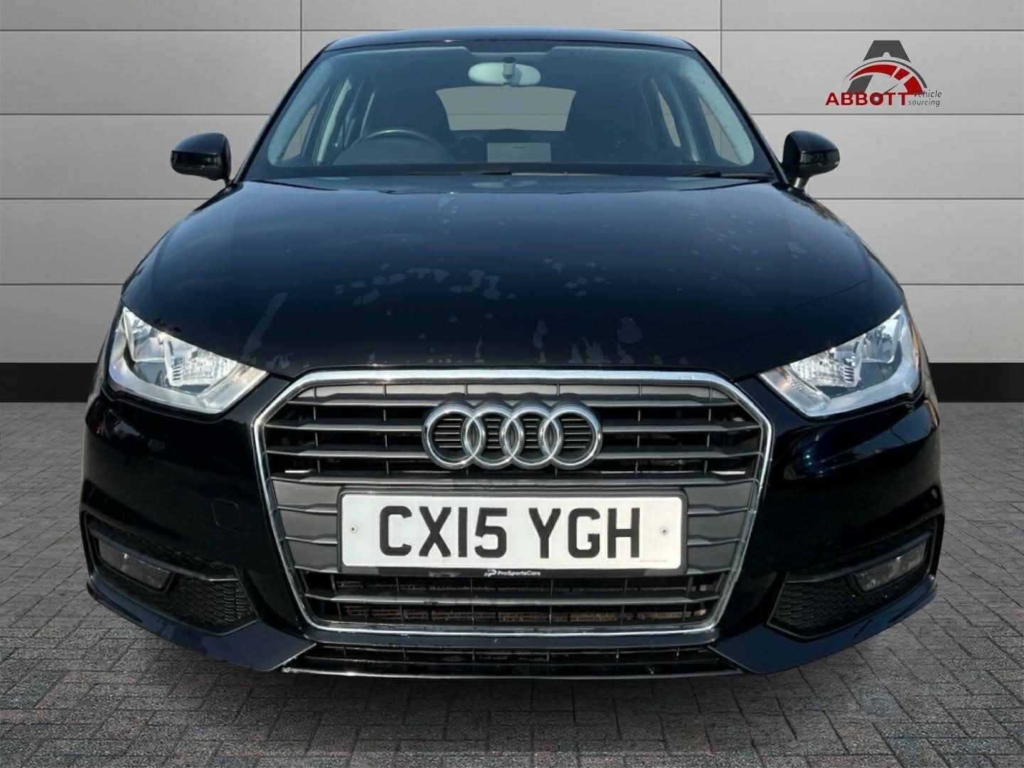 Used Audi A1 2015 for sale - 77981206: Photo 2