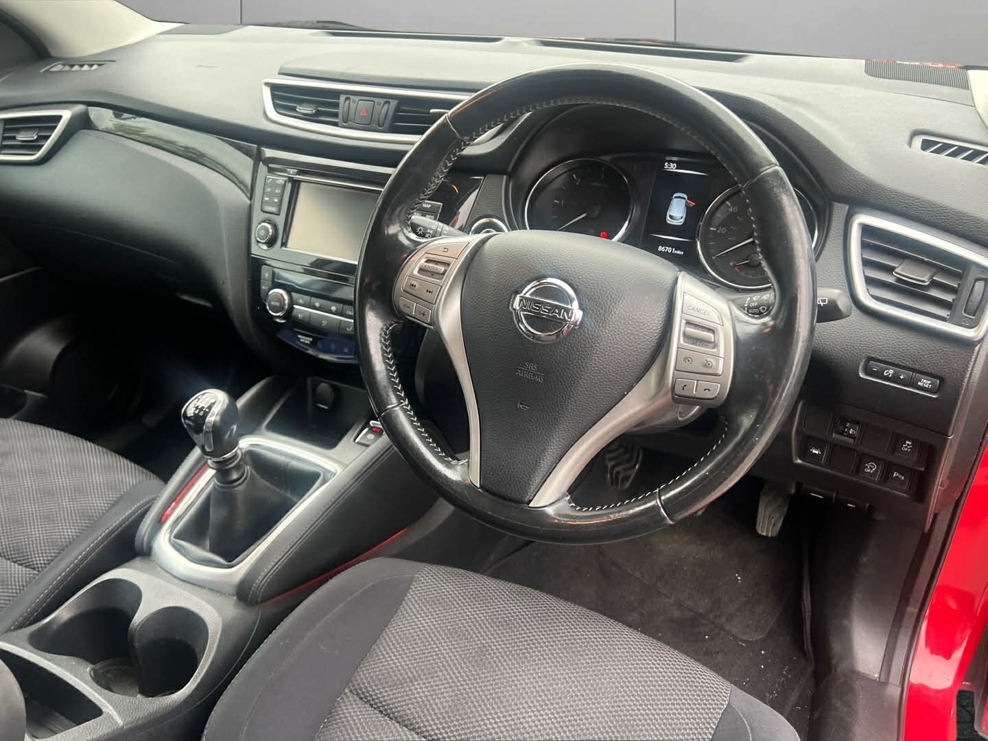 Used Nissan Qashqai 2015 for sale - 77643469: Photo 9