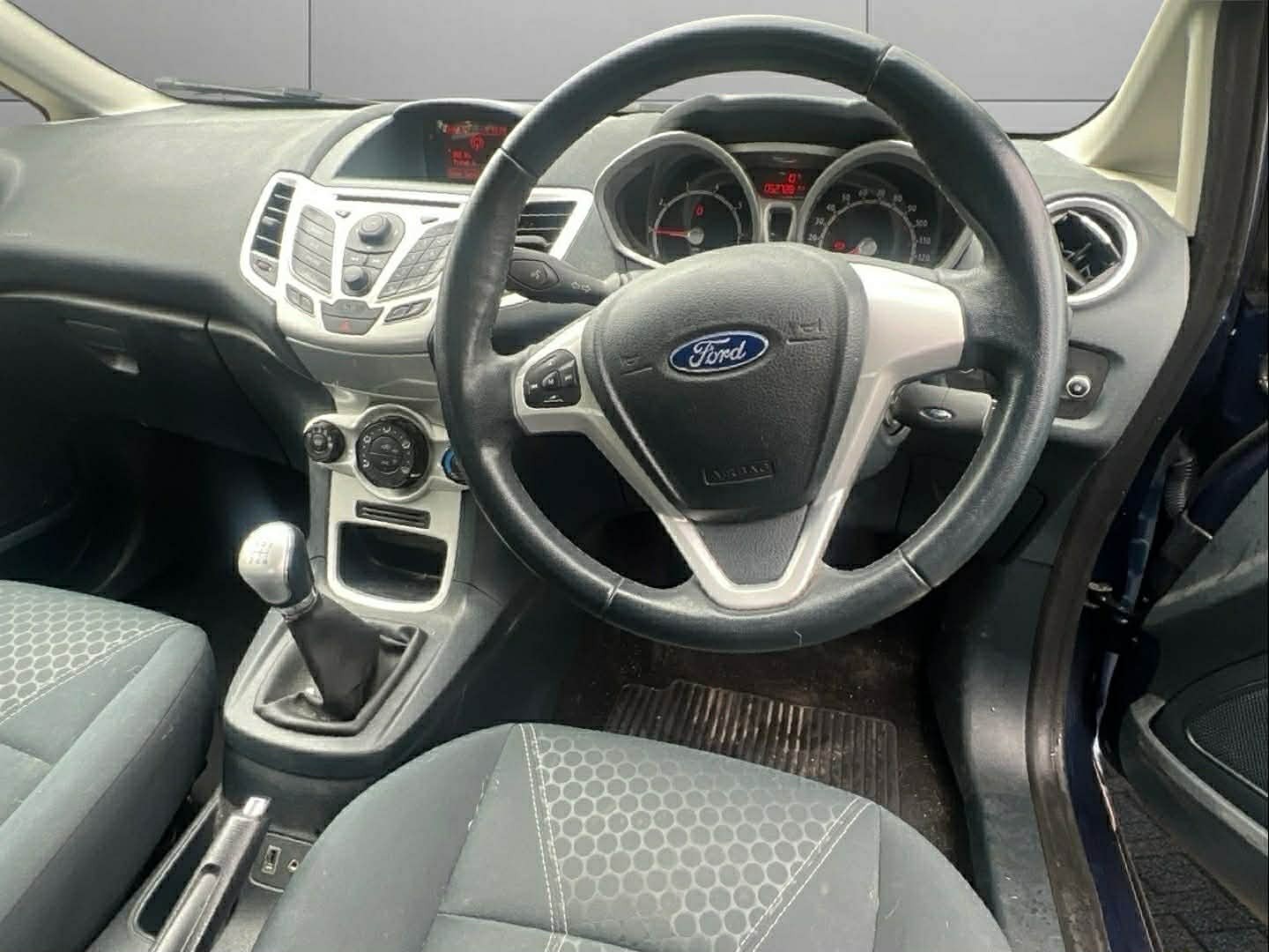 Used Ford Fiesta 2011 for sale - 78134679: Photo 11