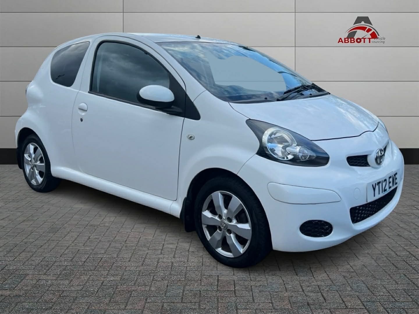 Used Toyota AYGO 2012 for sale - 77303360: Photo 3