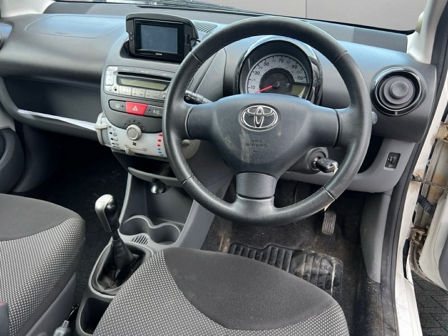 Used Toyota AYGO 2012 for sale - 77303360: Photo 9