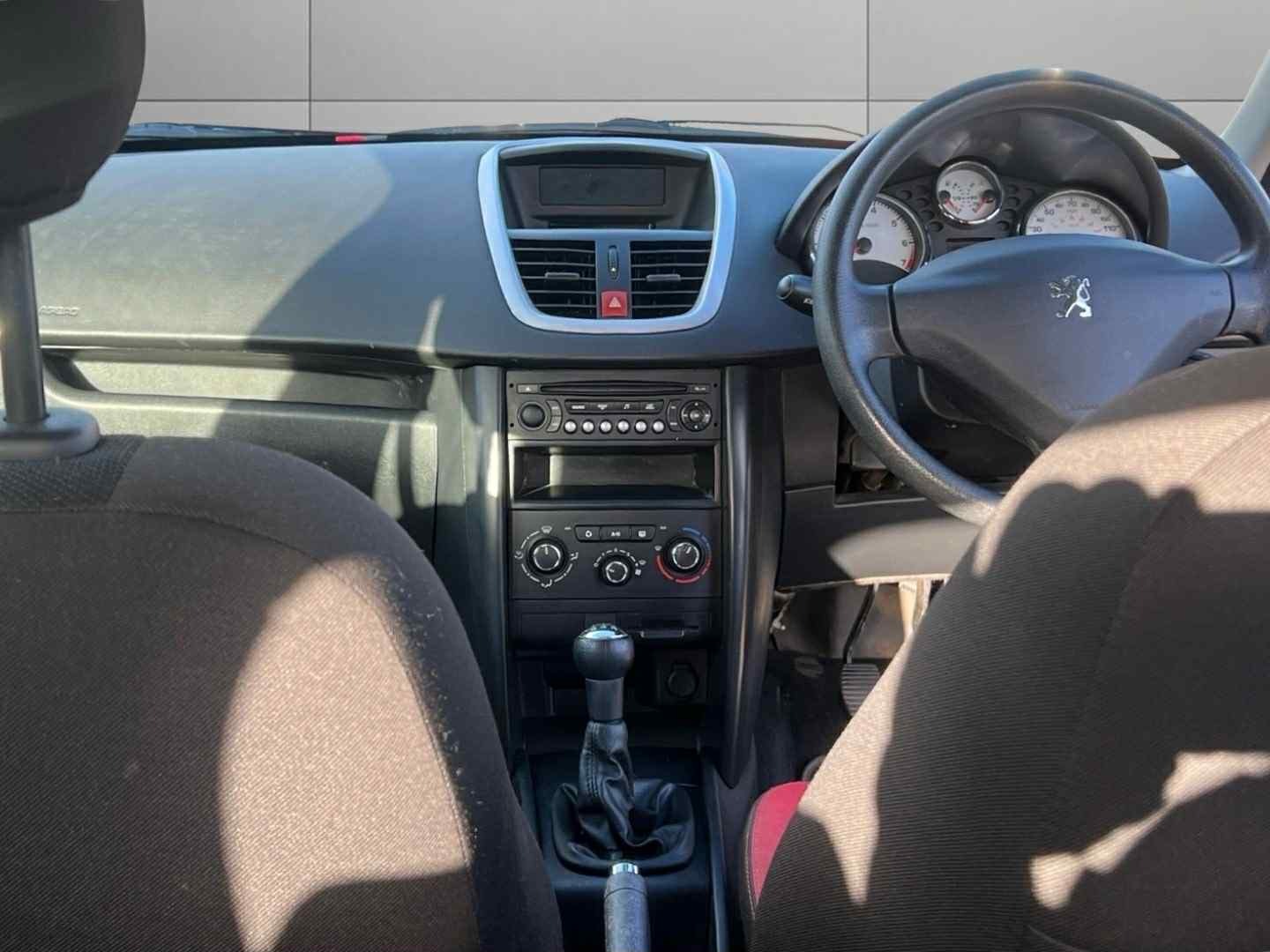 Used Peugeot 207 2010 for sale - 76185918: Photo 10