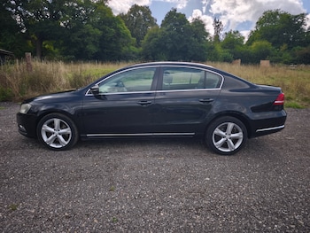 Used Volkswagen Passat 2011 for sale - 75772693: Photo