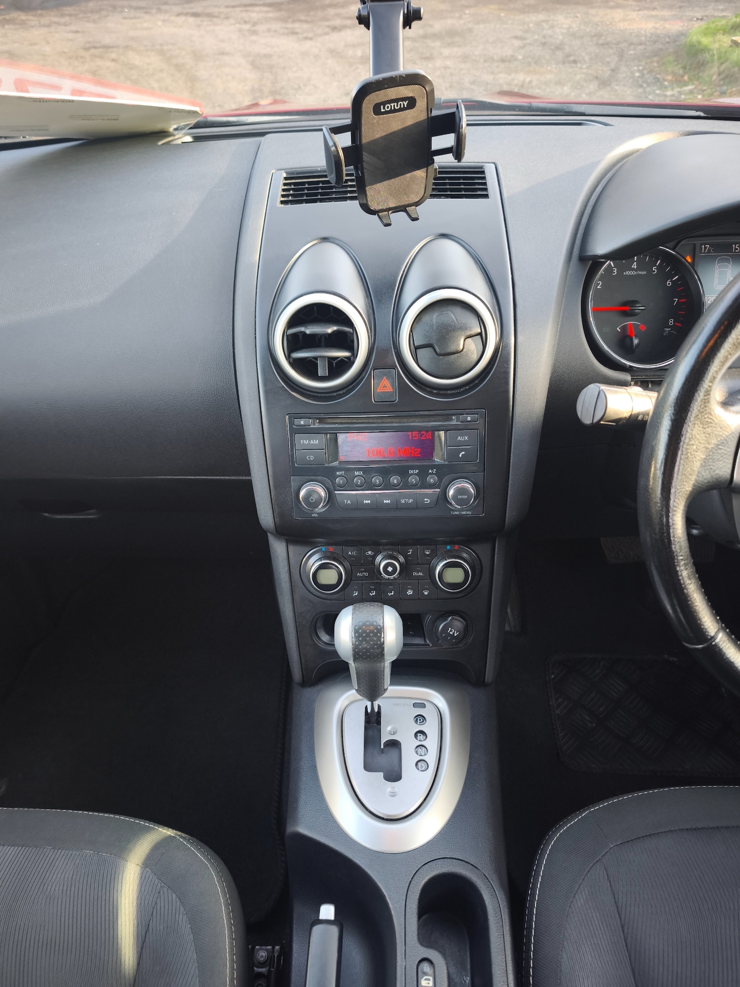 Used Nissan Qashqai 2010 for sale - 77681587: Photo 12