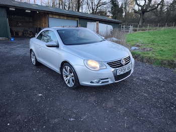 Used Volkswagen EOS 2008 for sale - 77460000: Photo