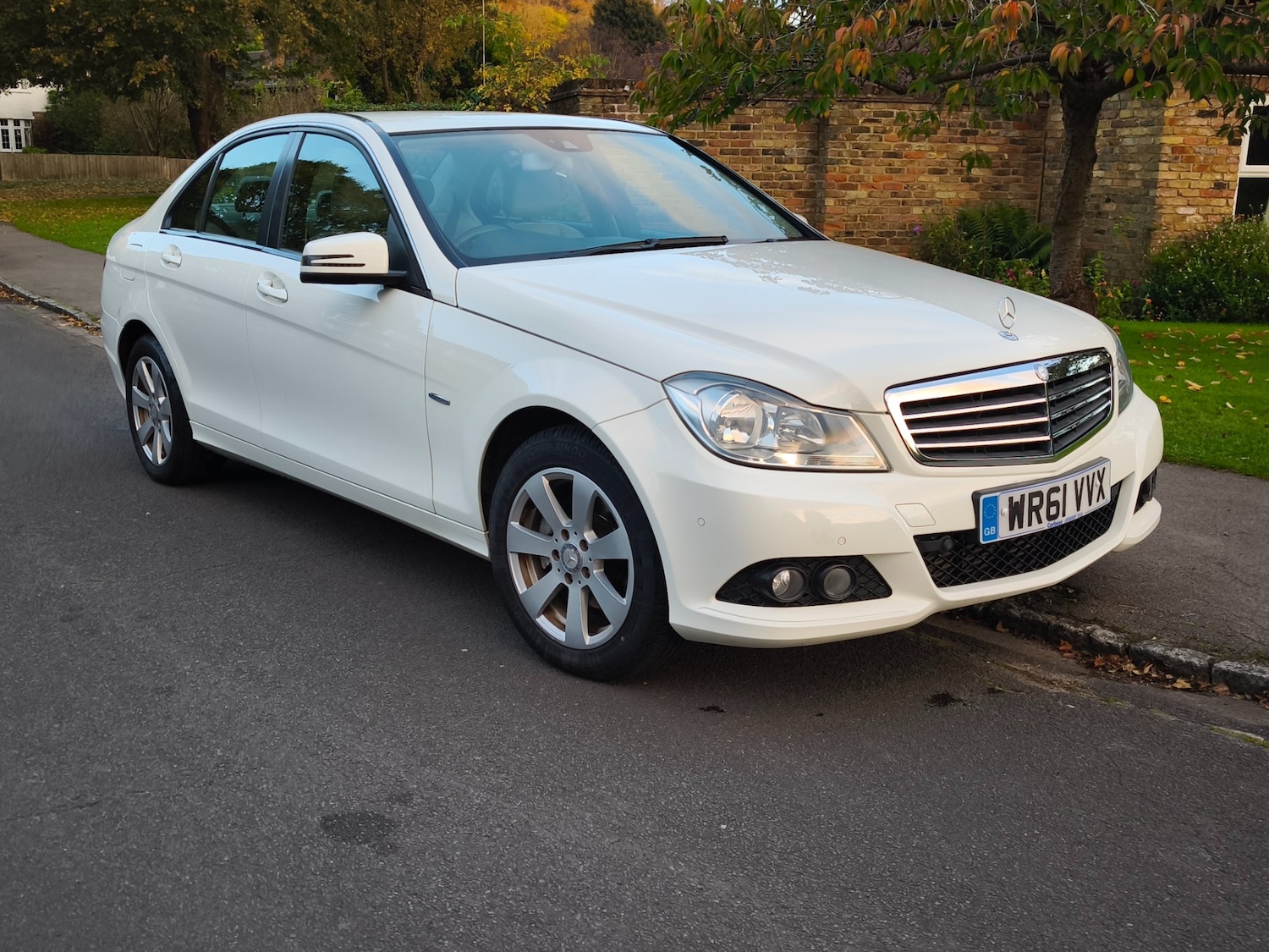 Used Mercedes-Benz C Class 2011 for sale - 76246306: Photo 1