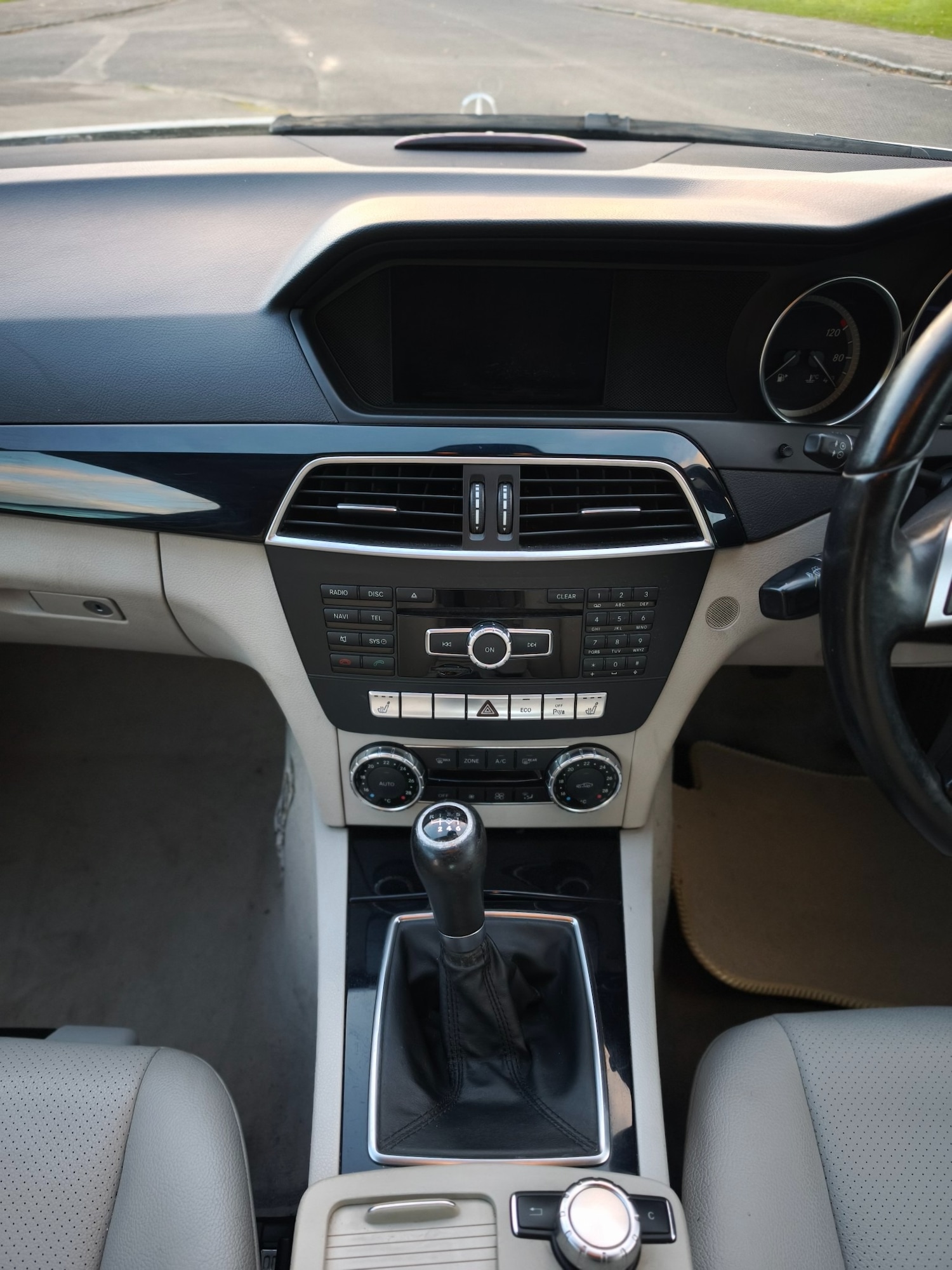 Used Mercedes-Benz C Class 2011 for sale - 76246306: Photo 12