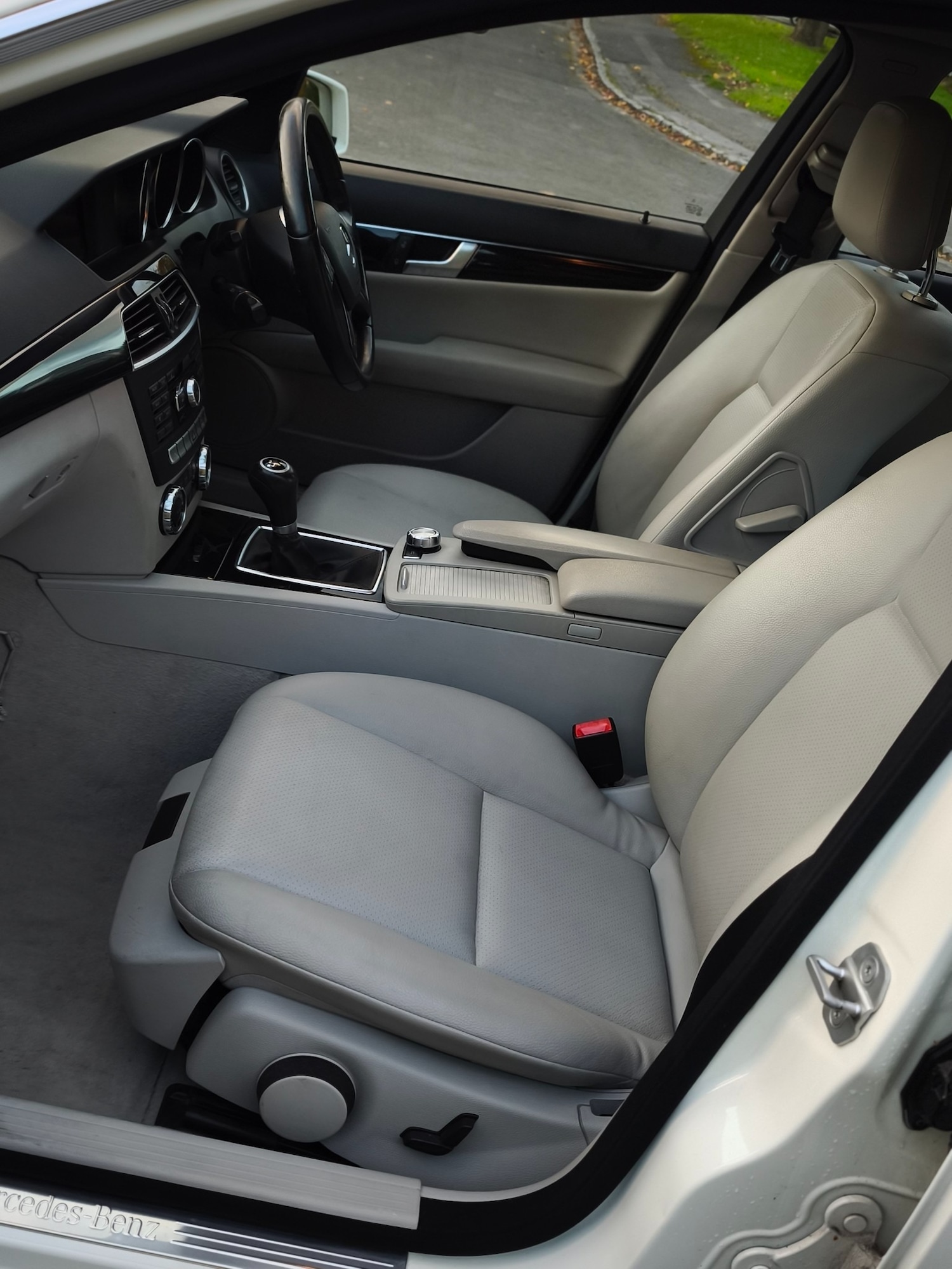 Used Mercedes-Benz C Class 2011 for sale - 76246306: Photo 14