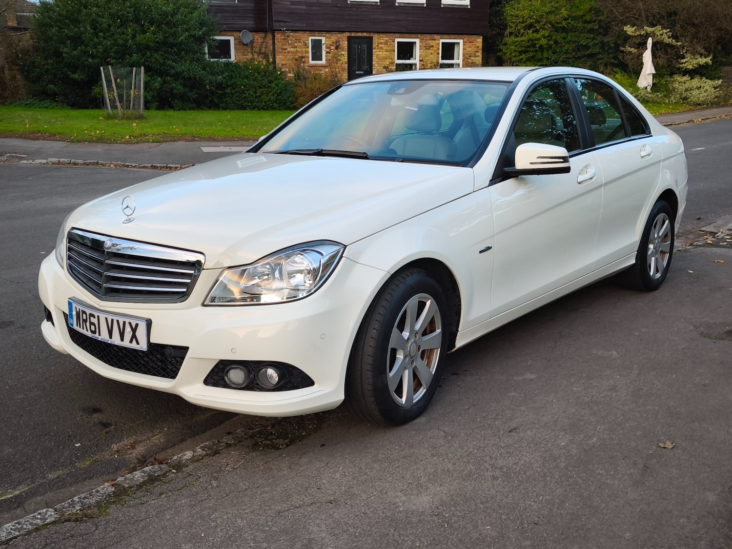 Used Mercedes-Benz C Class 2011 for sale - 76246306: Photo 3