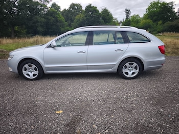 Used Skoda Superb 2010 for sale - 75722840: Photo