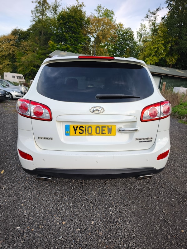 Used Hyundai Santa Fe 2010 for sale - 76065344: Photo 8