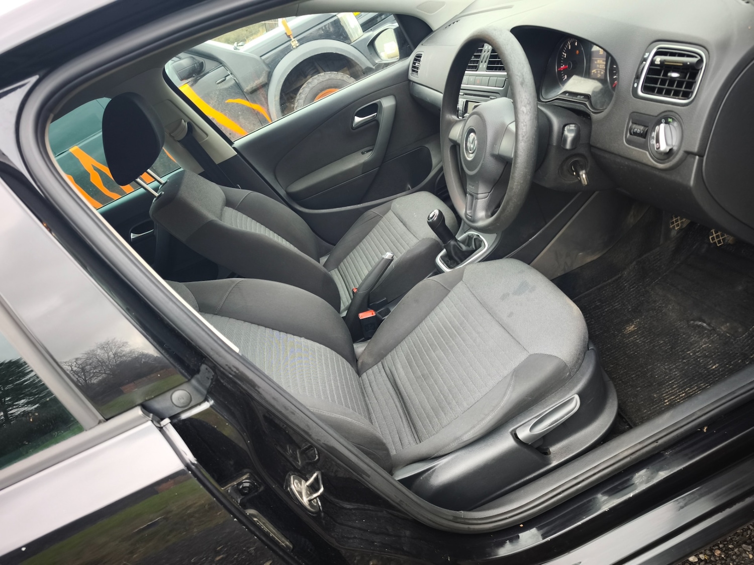 Used Volkswagen Polo 2011 for sale - 77155246: Photo 10