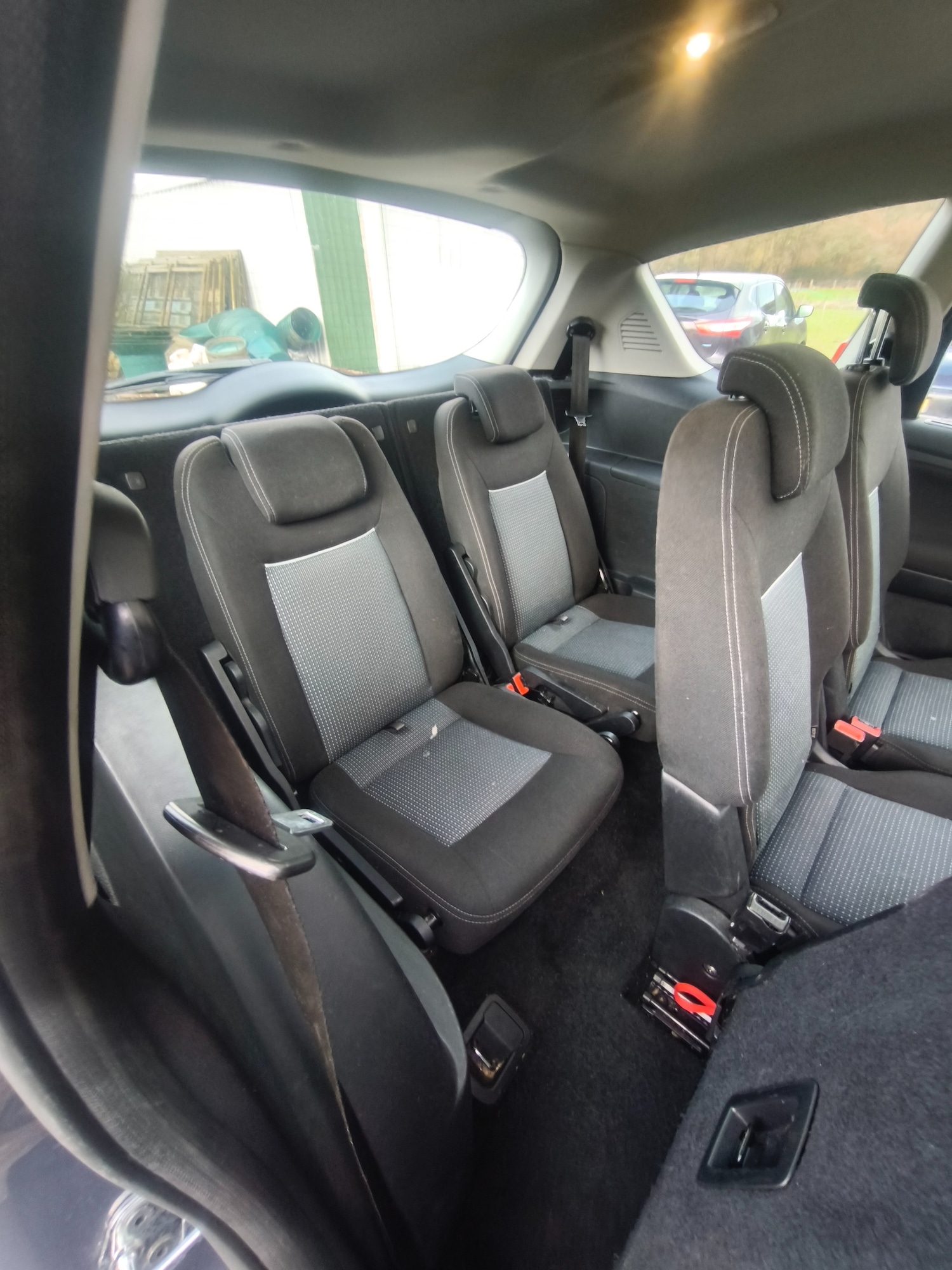 Used Ford S-Max 2013 for sale - 77539982: Photo 17