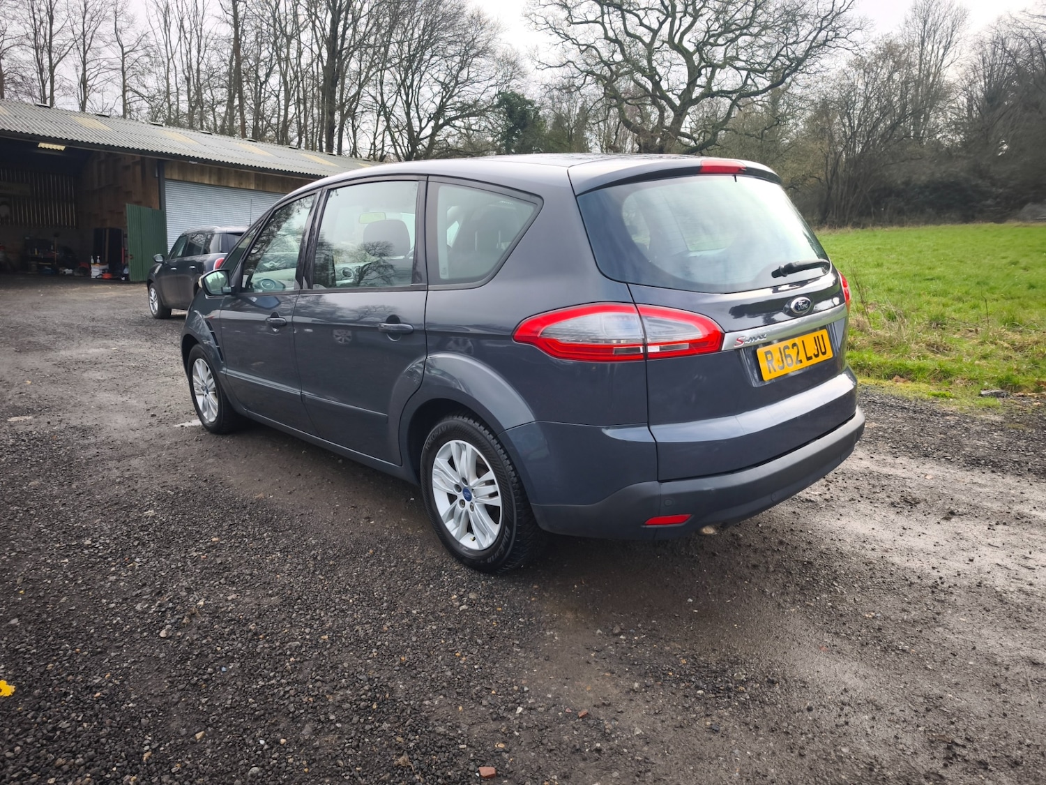 Used Ford S-Max 2013 for sale - 77539982: Photo 5