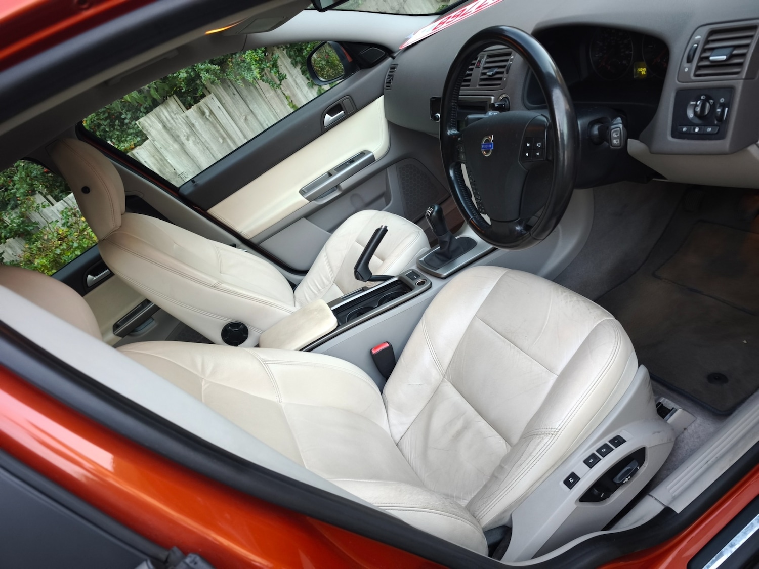 Used Volvo V50 2011 for sale - 76376991: Photo 9
