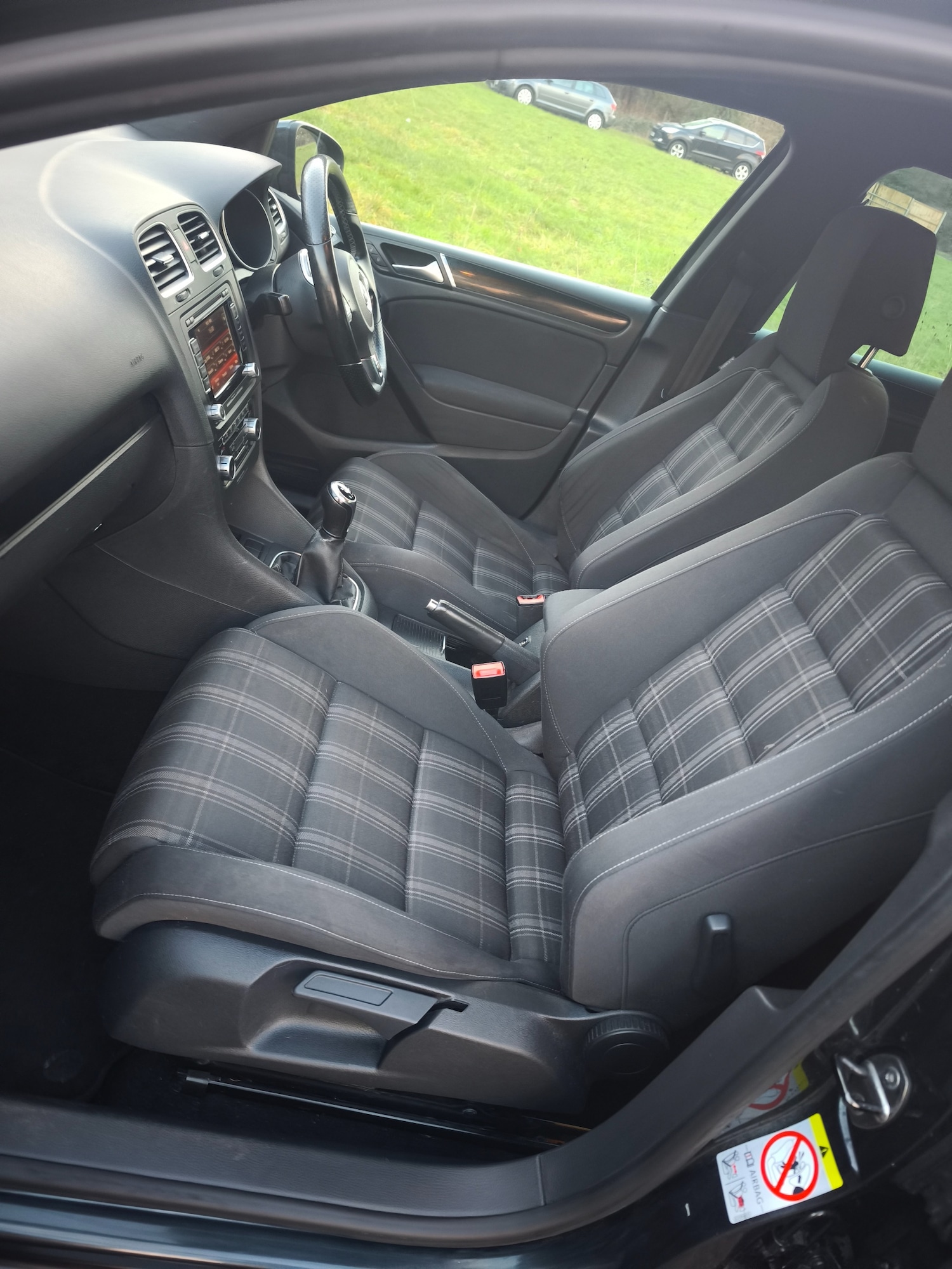 Used Volkswagen Golf 2010 for sale - 77301364: Photo 14